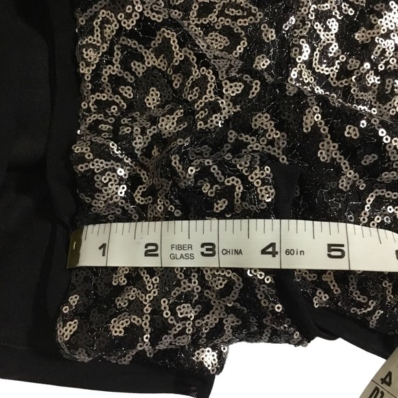 One Clothing Brand Romper Small sequins sleeveless NWT - Picture 7 of 9